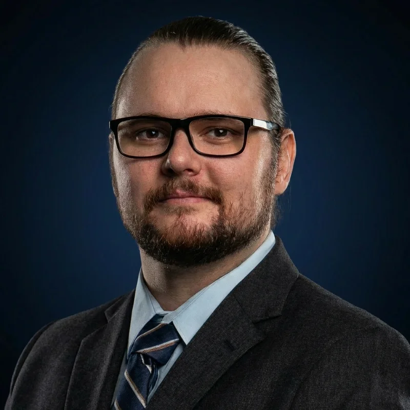 Dr. Lucas Bergamaschi